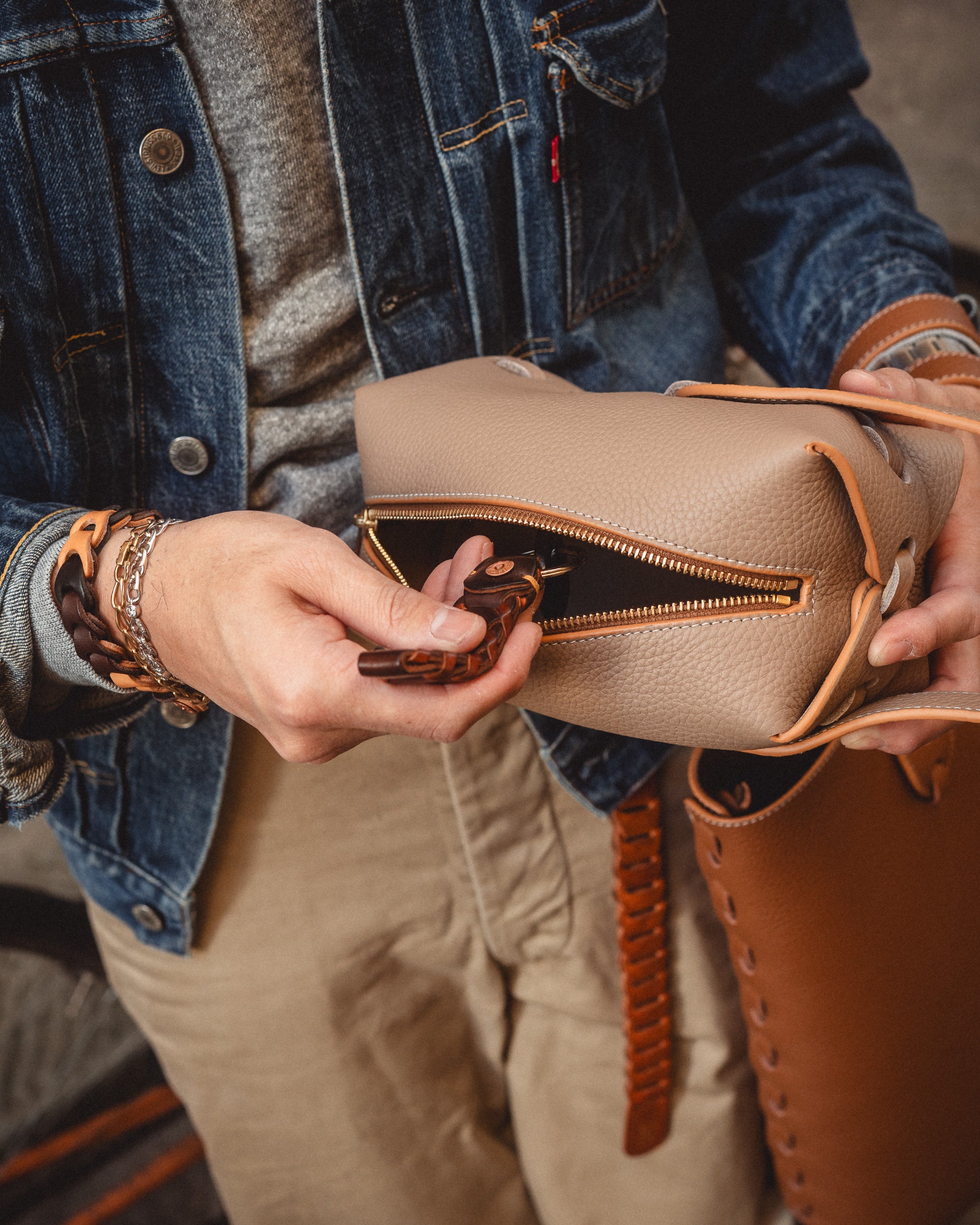 Native Crafts One-Handle Pouch